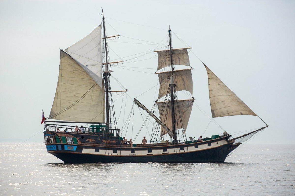 Бриг двухмачтовое парусное судно