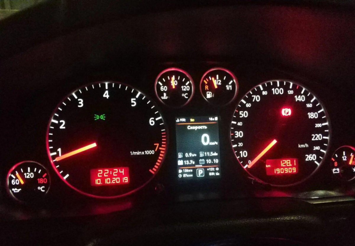 Приборная панель Audi a6 c5