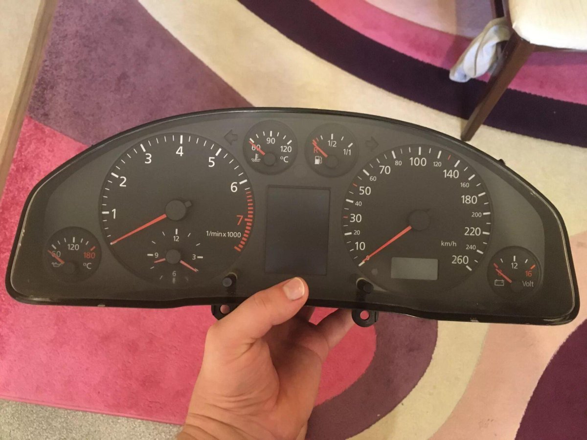 Приборка Ауди а6 с5