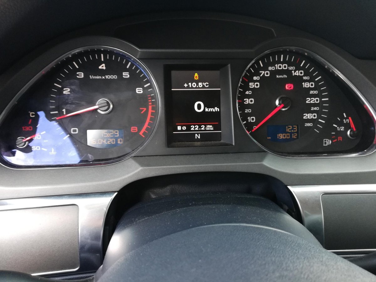 Ауди а6 2005 года приборка