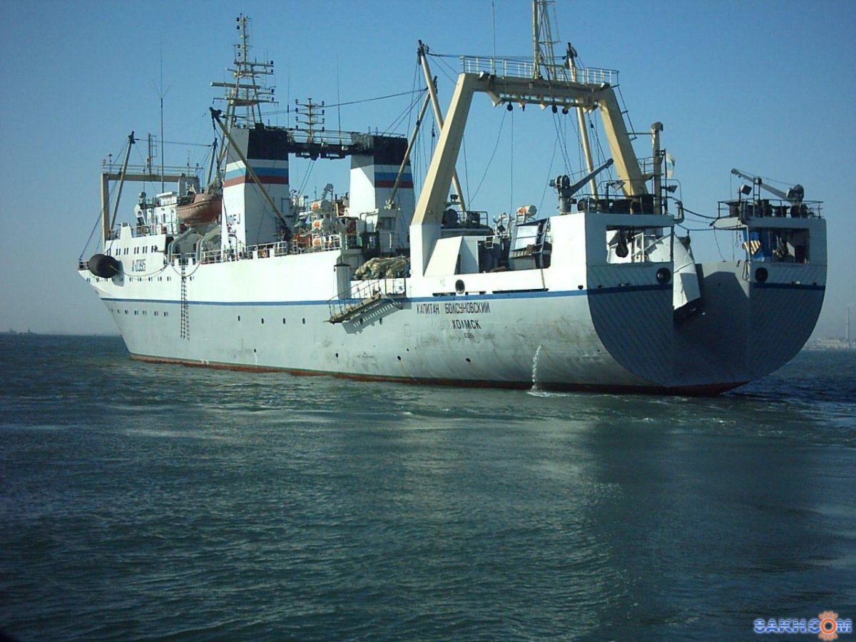 Траулер Капитан Болсуновский