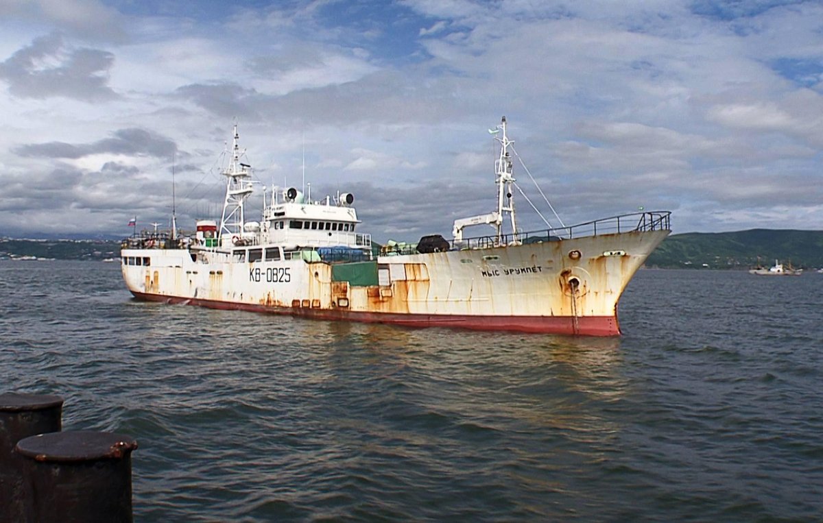 Рыболовное судно островной 7