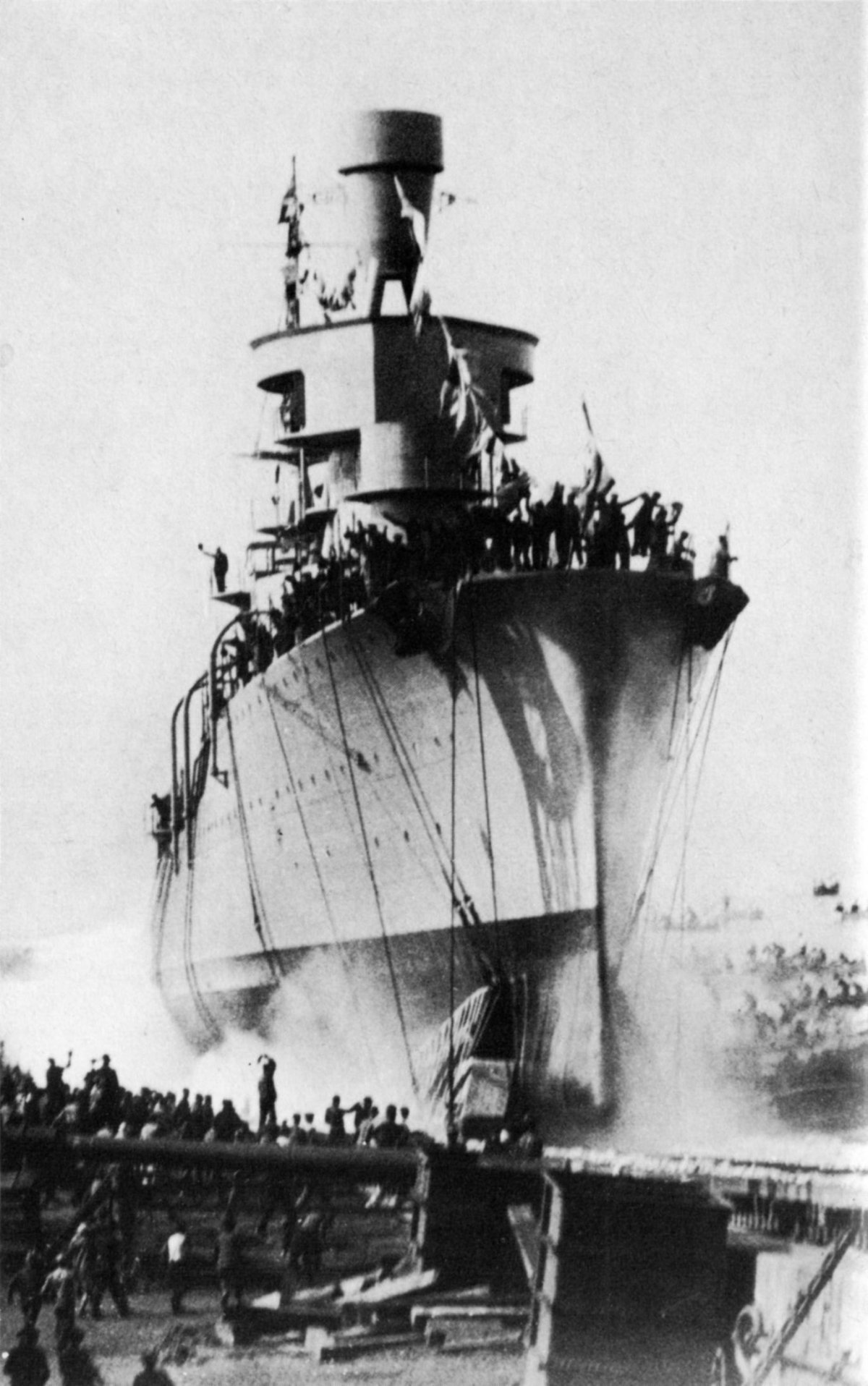 Крейсер Альберто ди Джуссано в Венеции