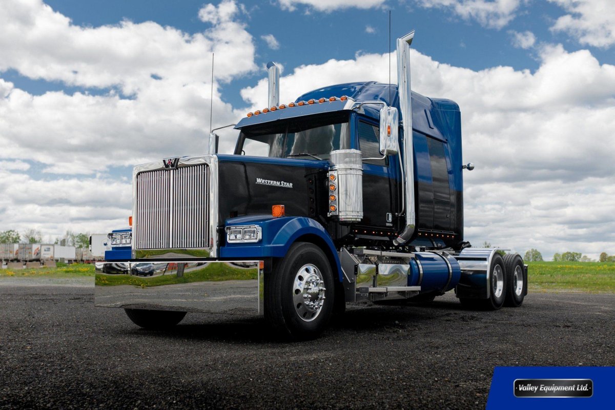 Грузовики Western Star 4900