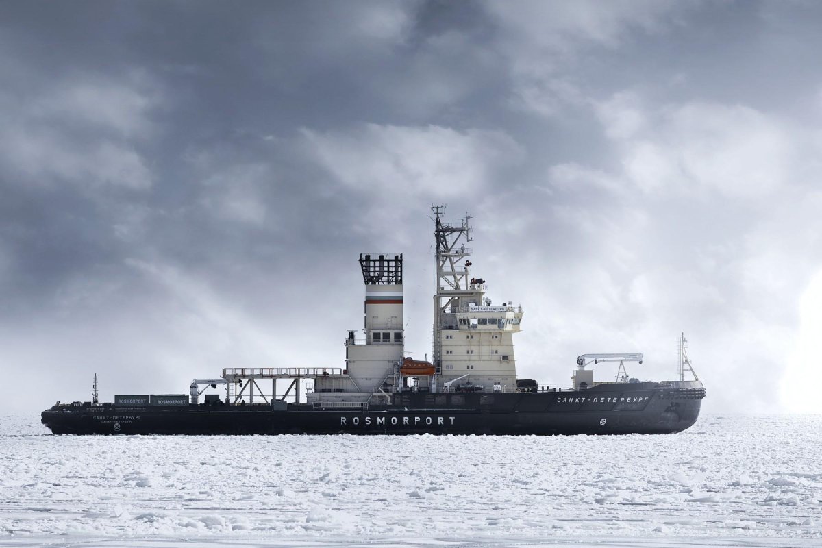Дизель электрический ледокол Санкт Петербург