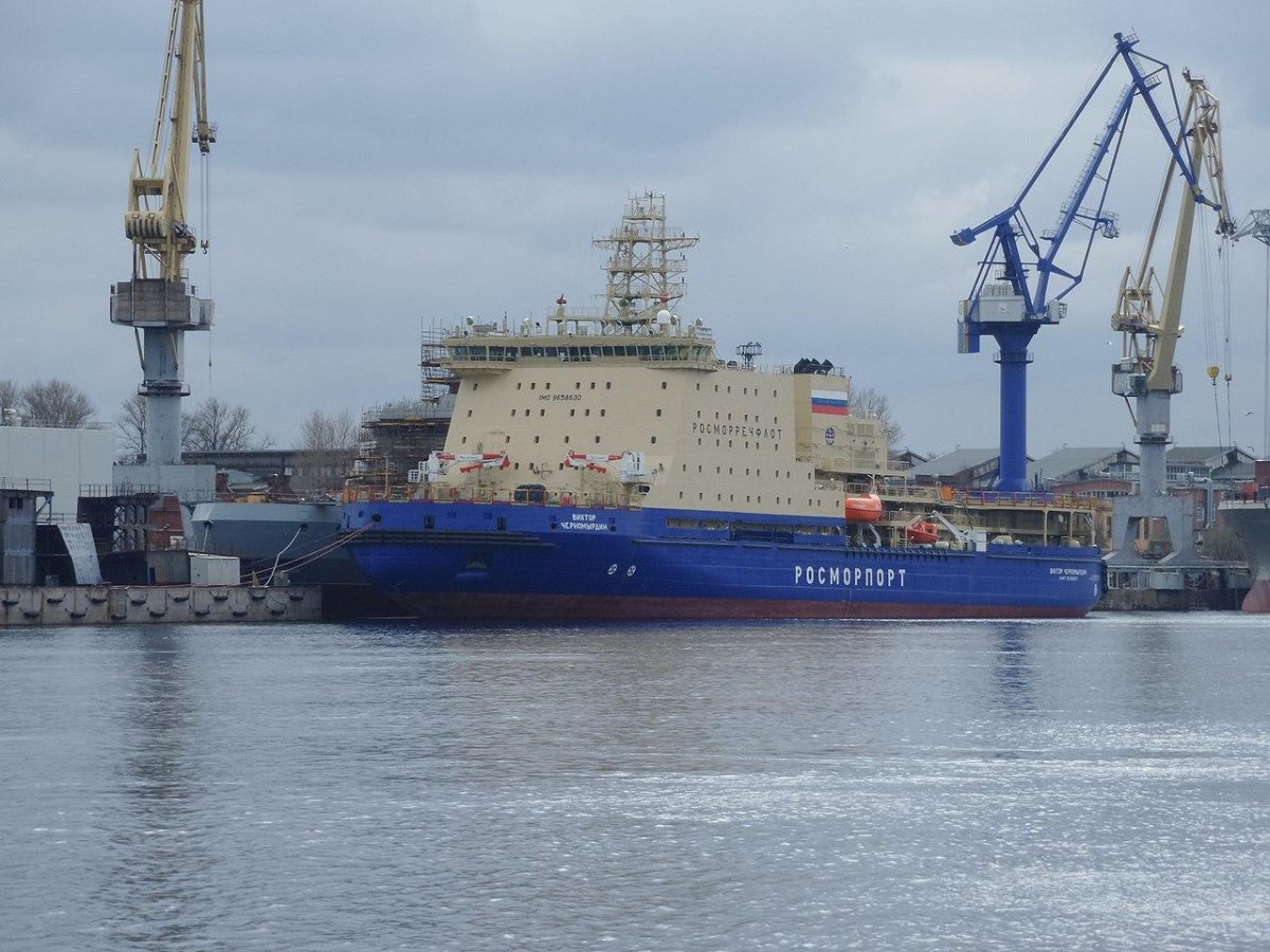 Ледокол Виктор Черномырдин