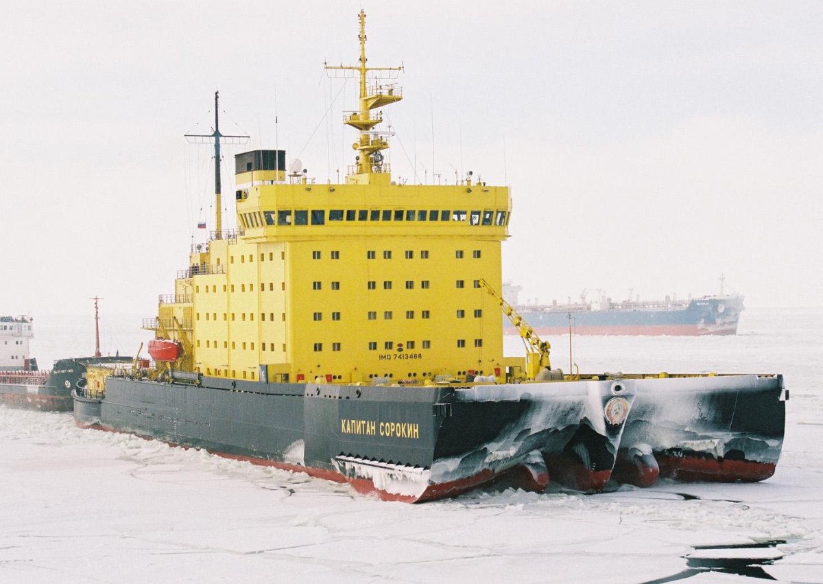 Адмирал Сорокин ледокол
