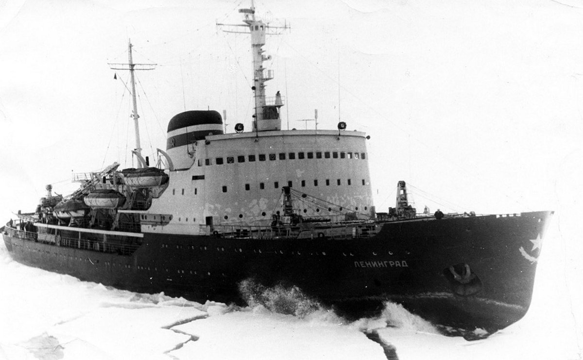 Ледокол Ленинград ДВМП