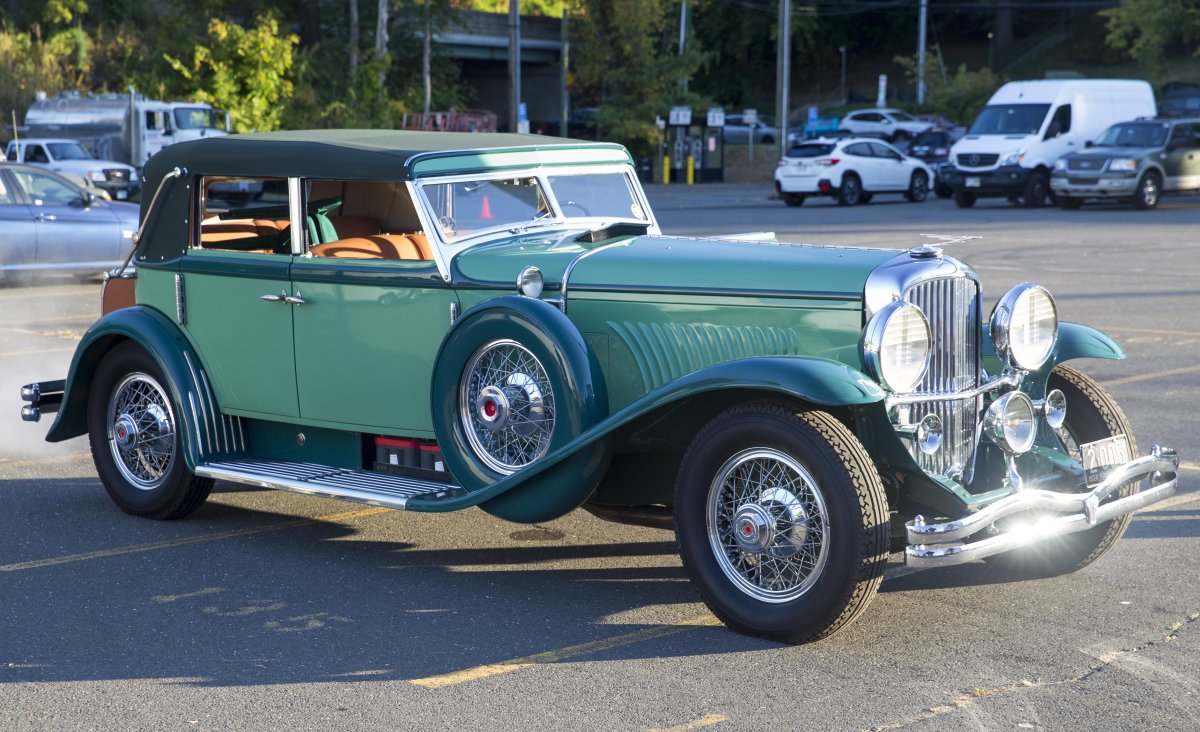 Duesenberg SJ Arlington Torpedo sedan 1933