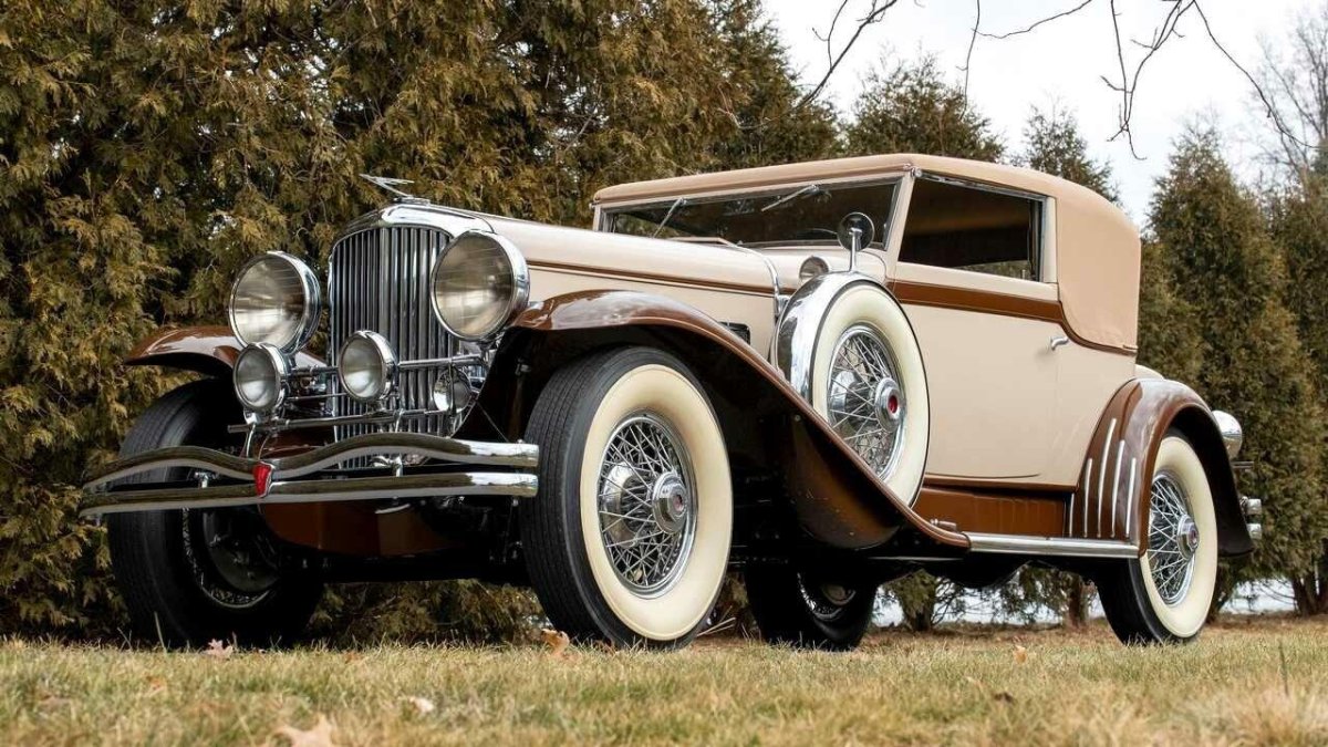 Duesenberg SJ Arlington Torpedo sedan 1933