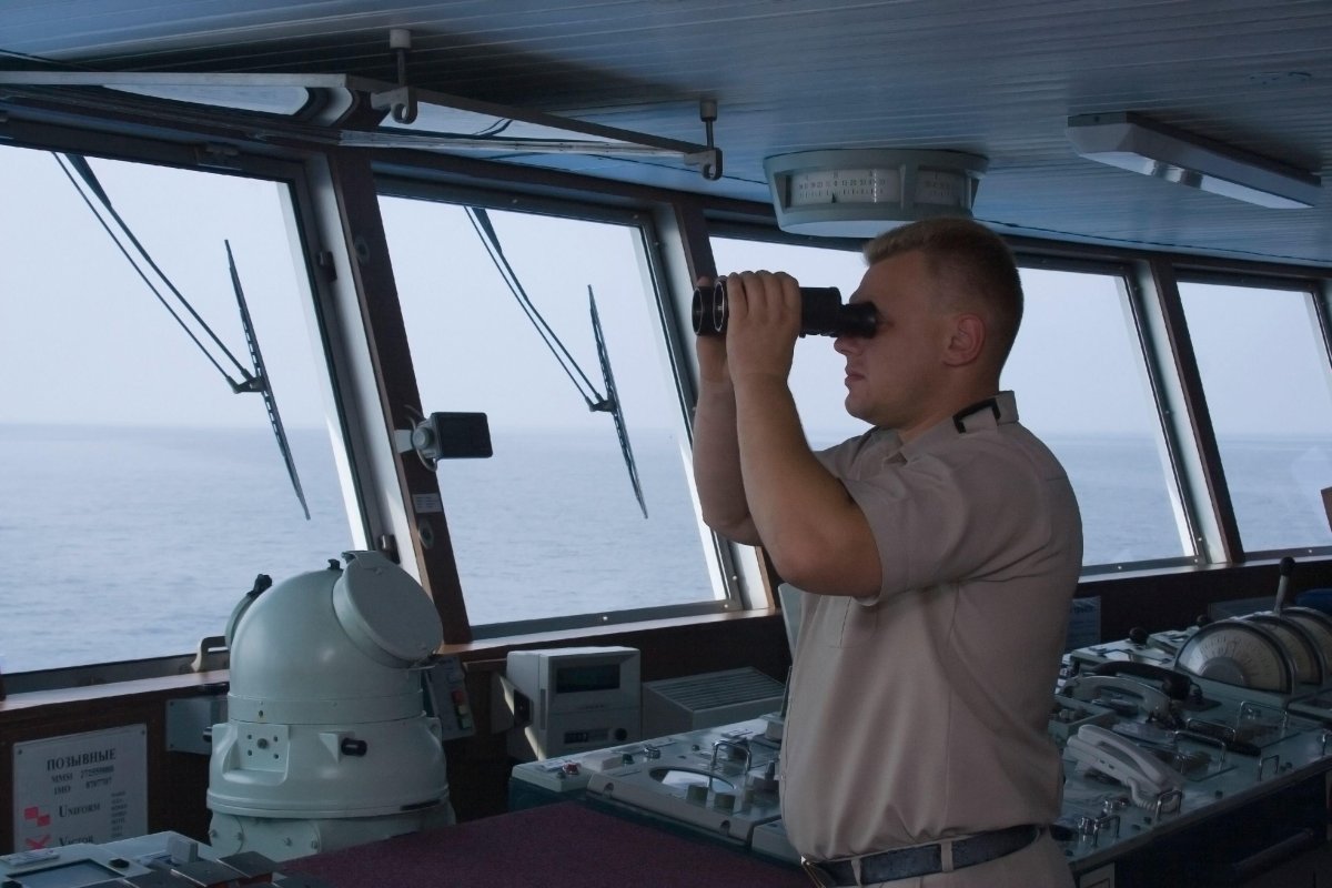 Лоцман - Капитан-судоводитель