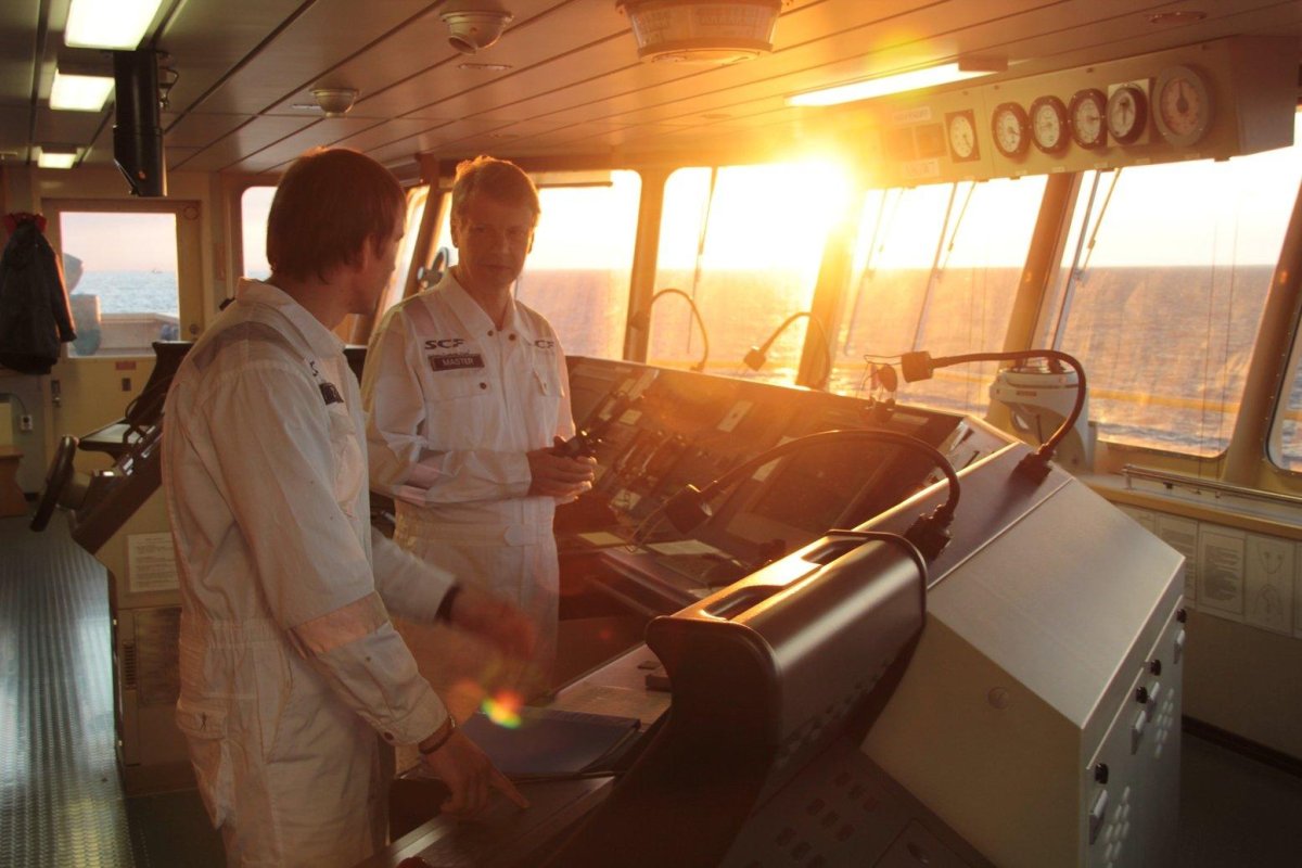 Штурман на корабле