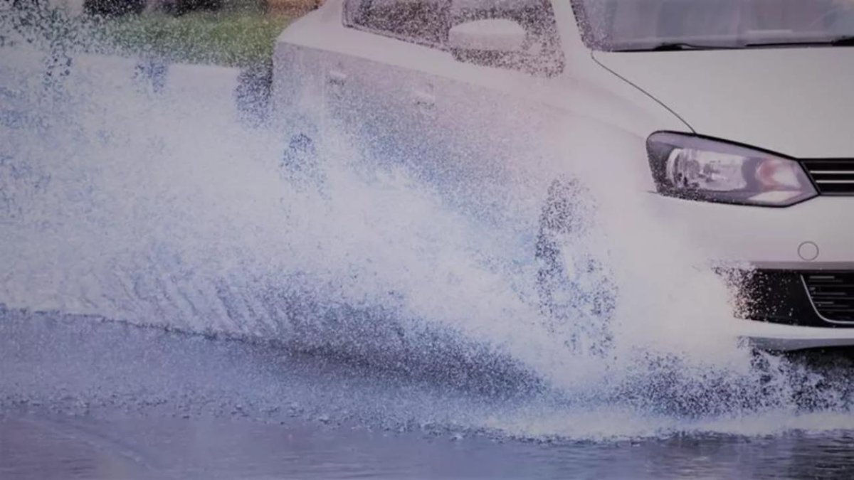 Аквапланирование фото