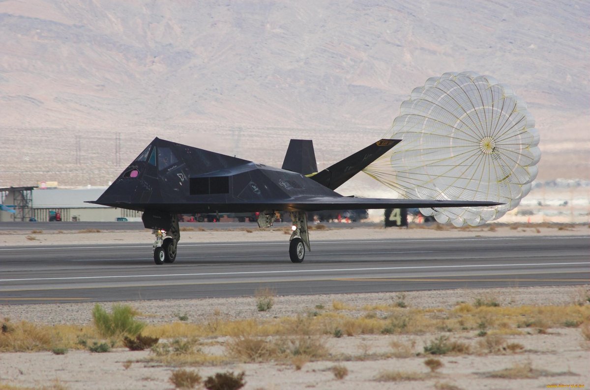 Малозаметного самолета f-117