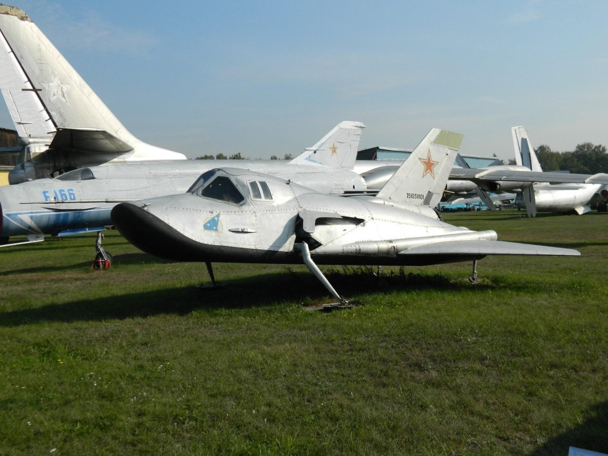 Орбитальный истребитель миг-105.11