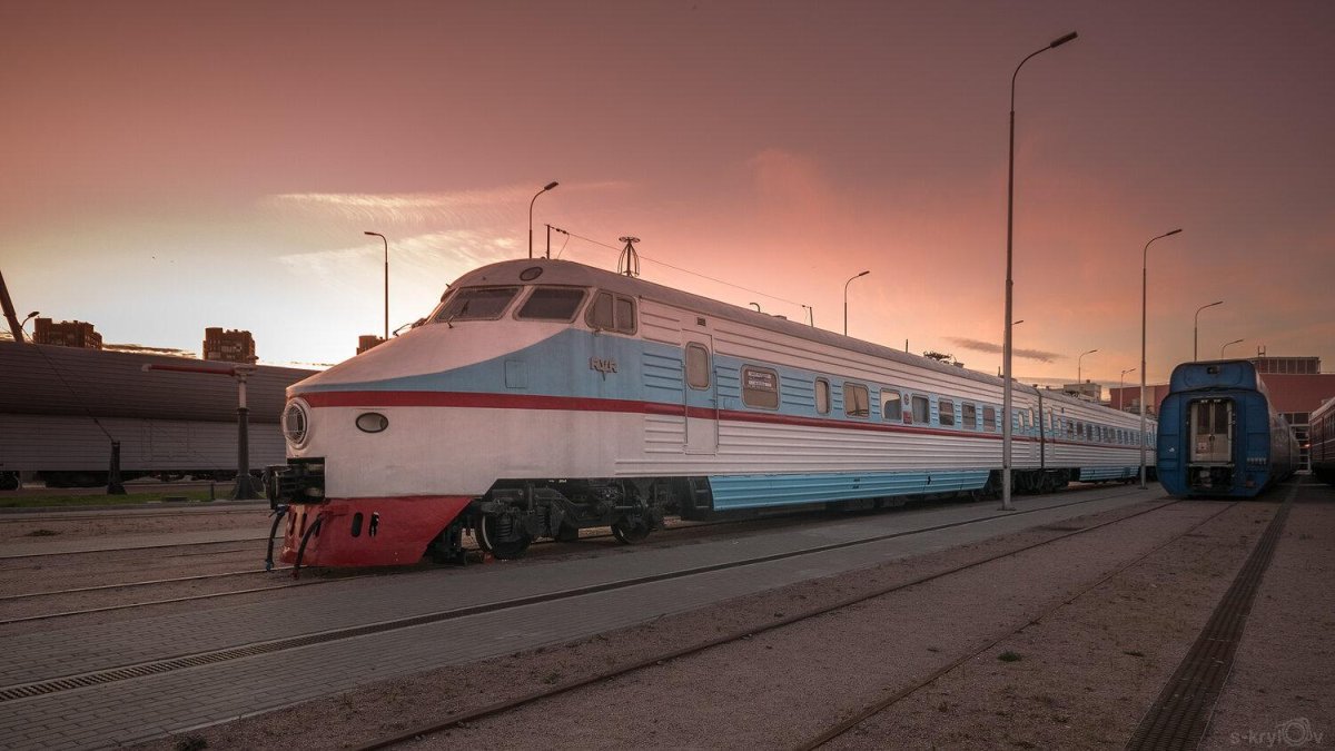 Эр200 электропоезд