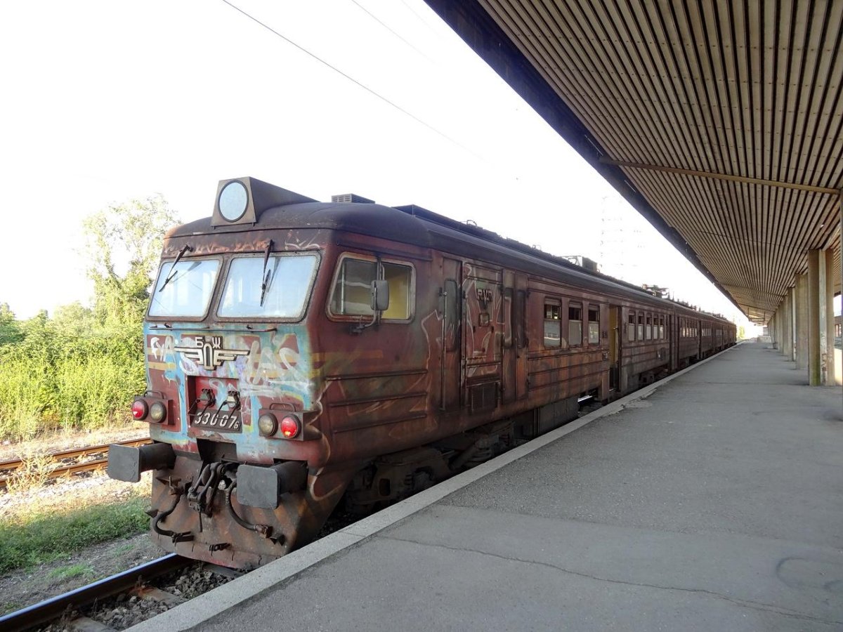 Эр33 электропоезд