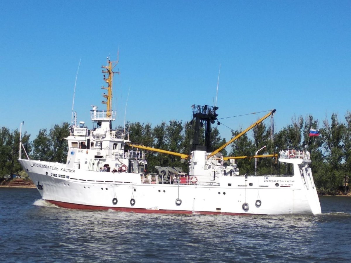 Исследователь Каспия судно
