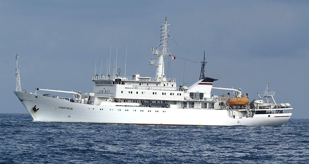 Ромуальд Муклевич гидрографическое судно