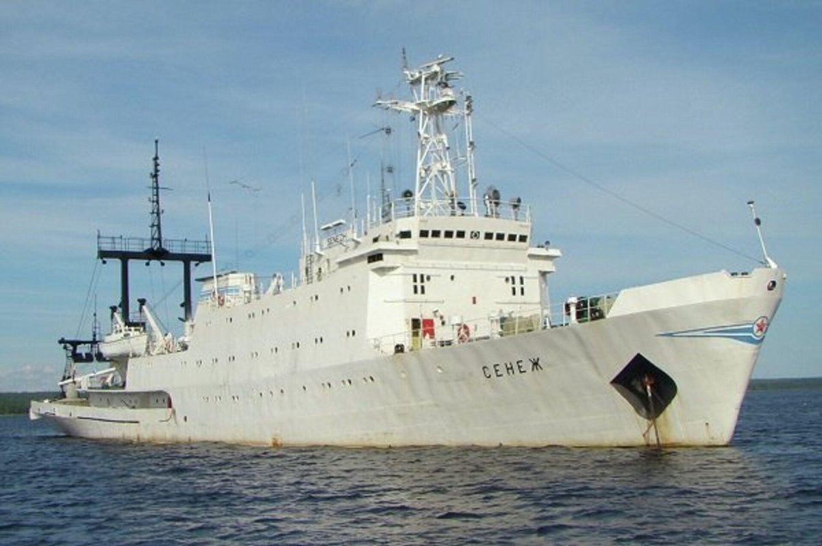 Сенеж судно гидрографическое