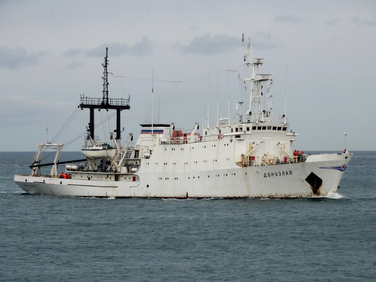 Сенеж судно гидрографическое