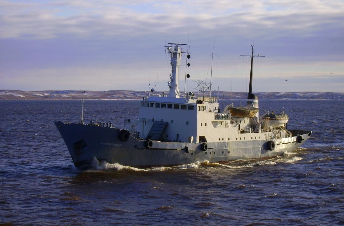 Николай Евгенов гидрографическое судно