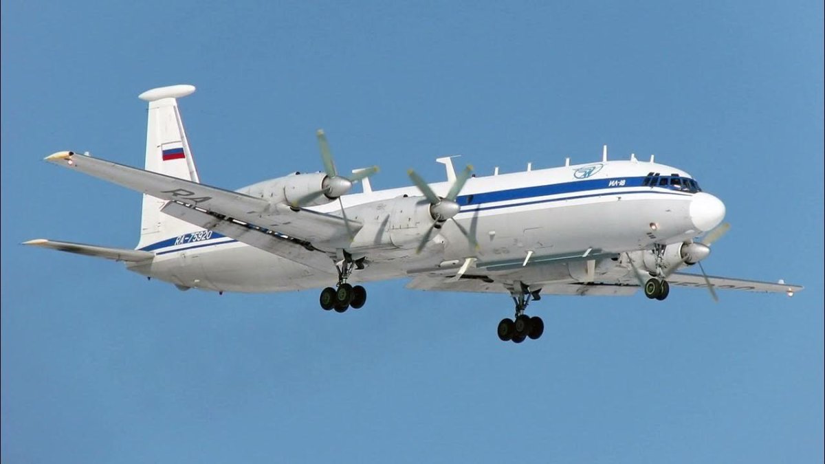 Самолет ил-22пп Порубщик