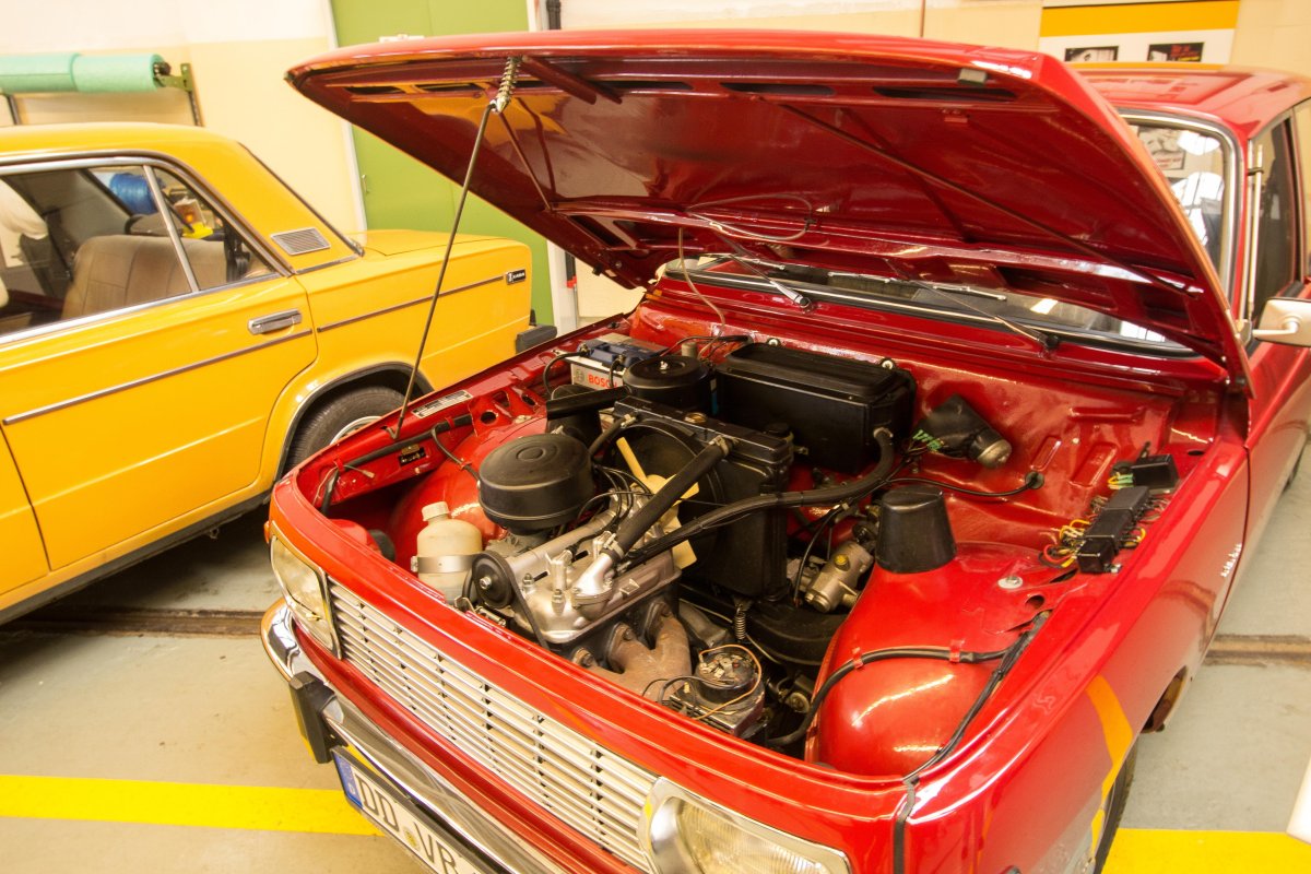 Wartburg 353 мотор