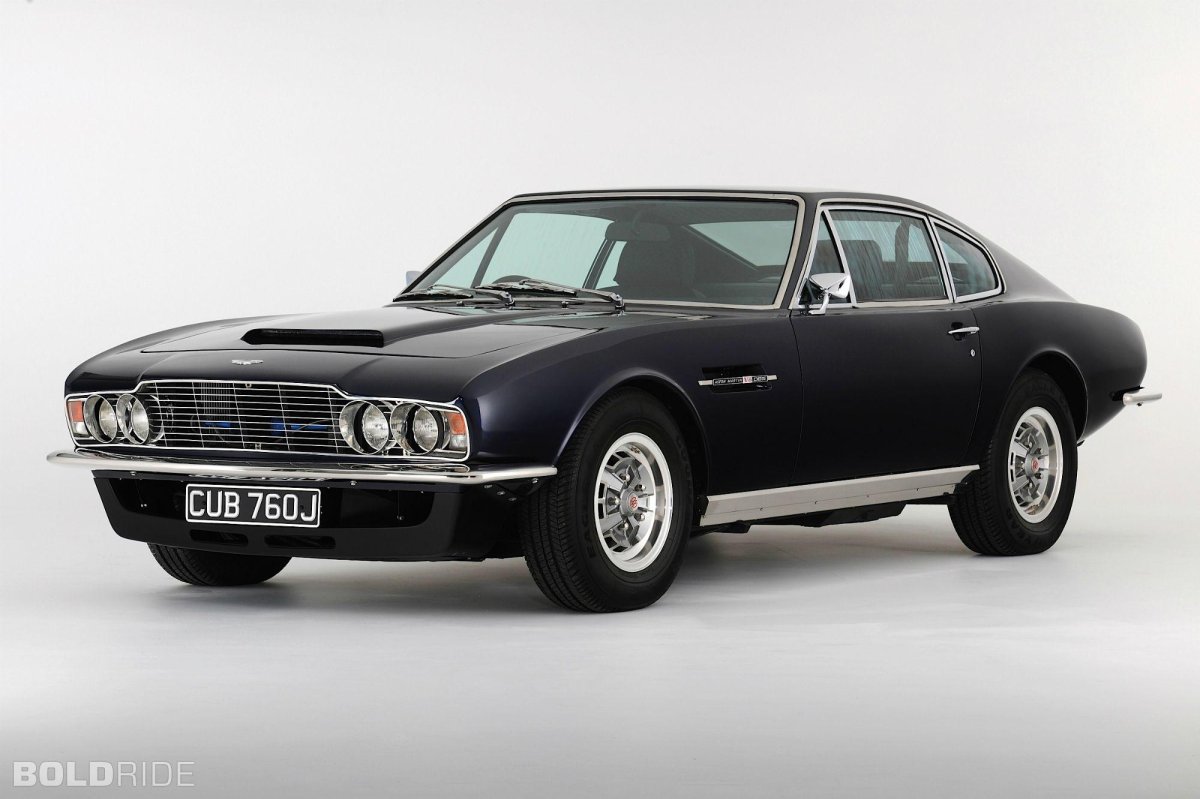 Aston Martin DBS v8