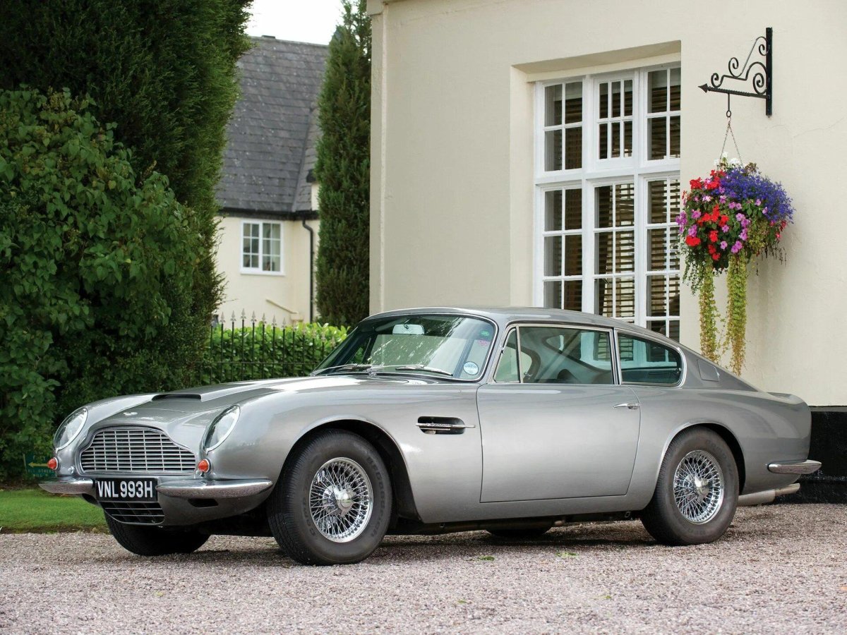 Aston Martin db6