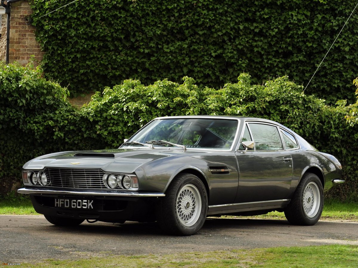Aston Martin v8 1969