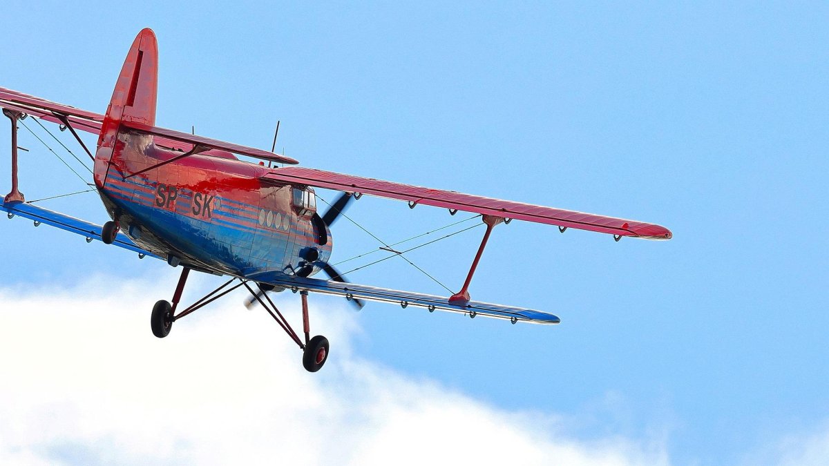 Ультралайт биплан самолет