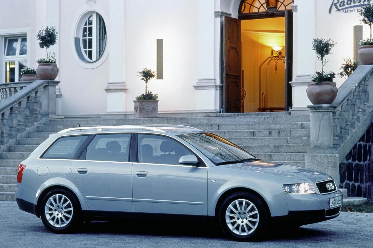 Ауди а4 Авант 2004 универсал