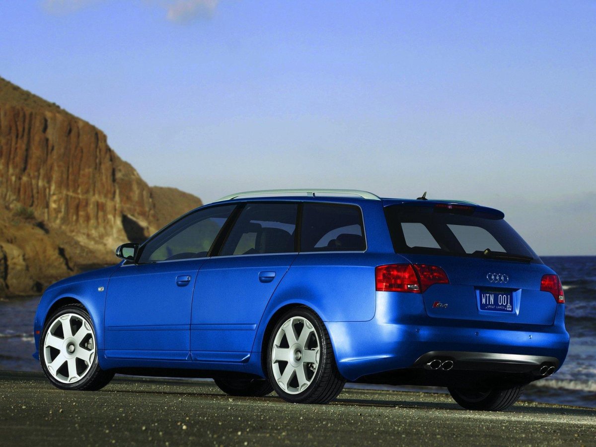Ауди а4 Авант 2005