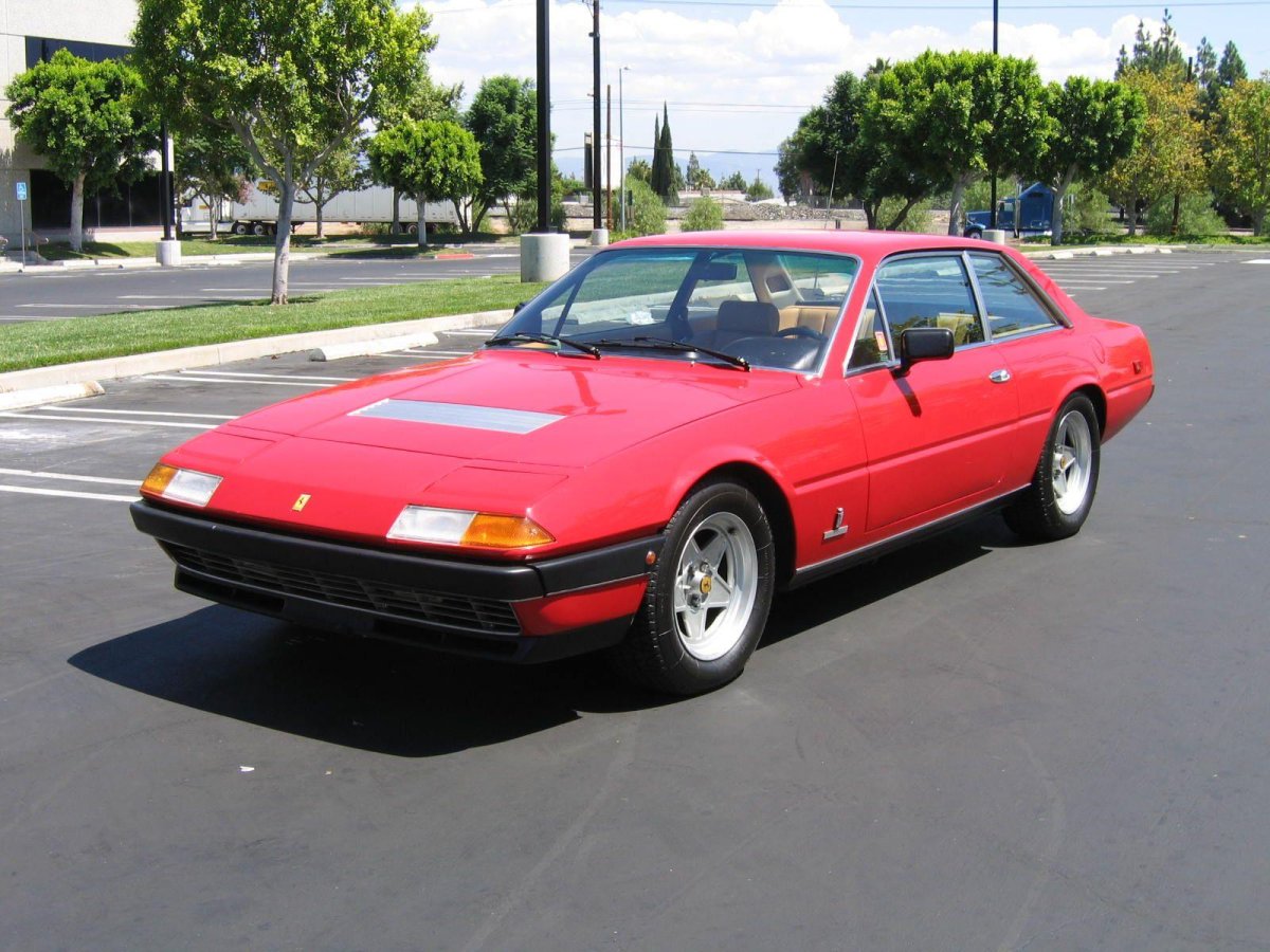 Феррари 400 GTI