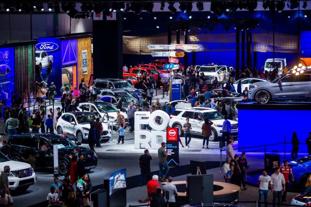 Автосалон в Лос-Анджелесе