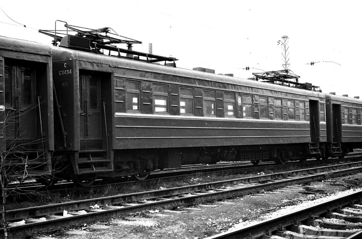 Первая электричка СССР ср3