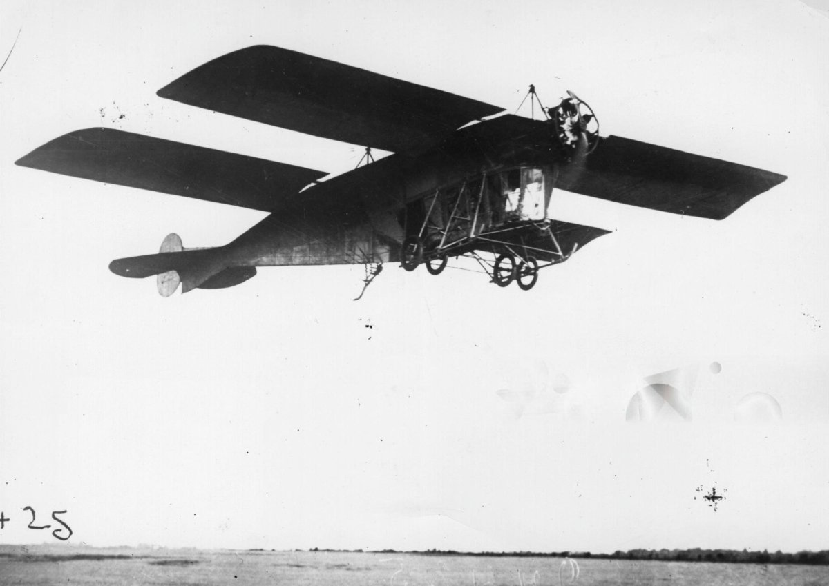 Тандем самолет