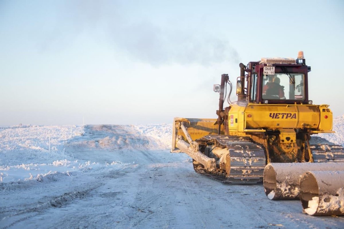 Бульдозер на зимнике