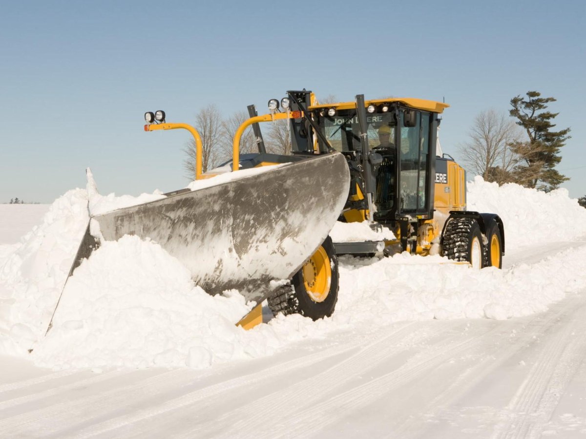 Снегоуборочная техника