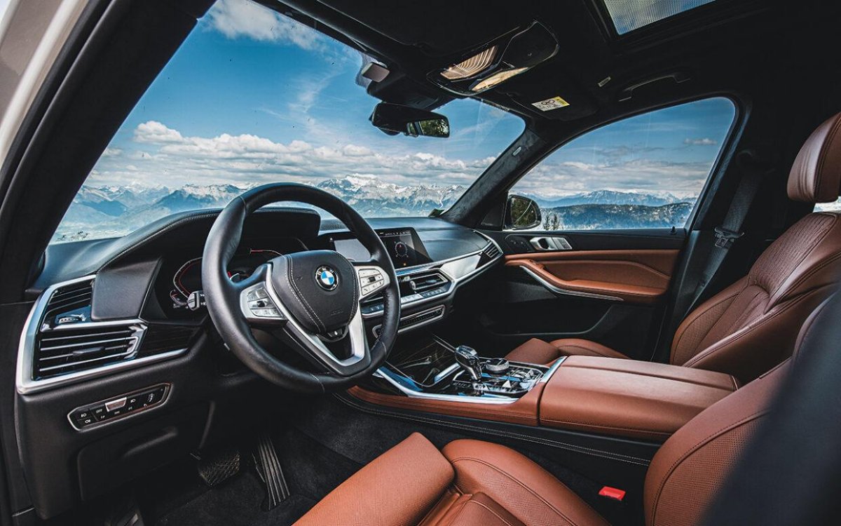 BMW x7 2022 салон