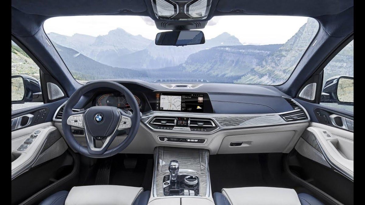 BMW x7 Interior