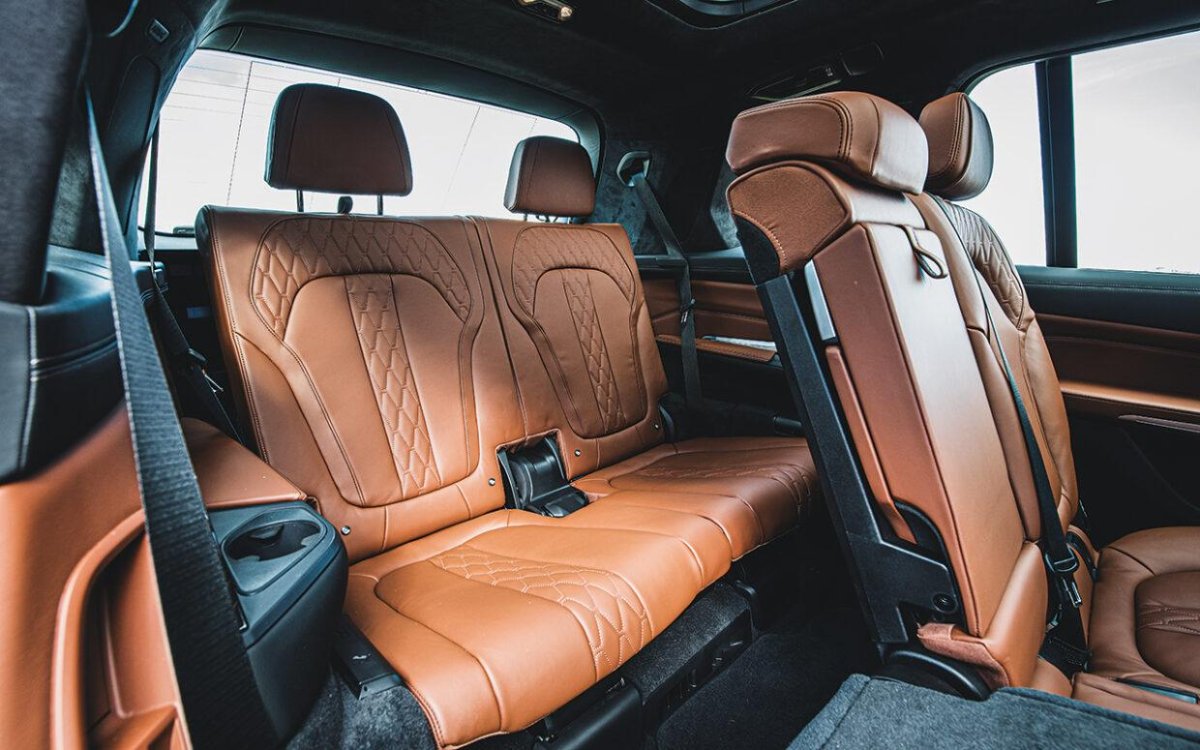 BMW x7 салон сзади