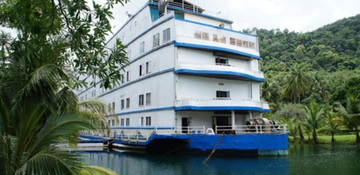 Остров ко Чанг заброшенный отель корабль