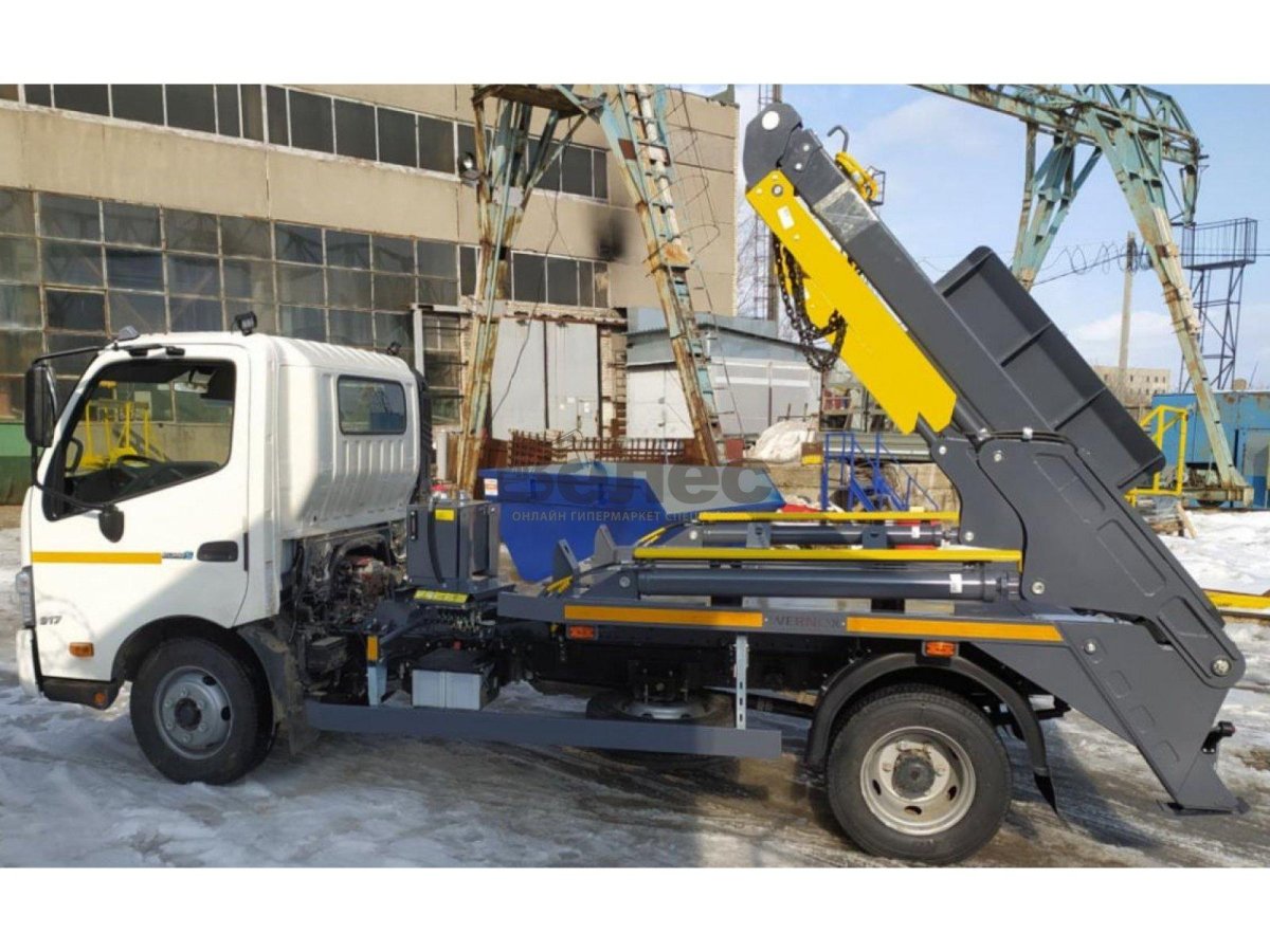 Бункеровоз Хино 300