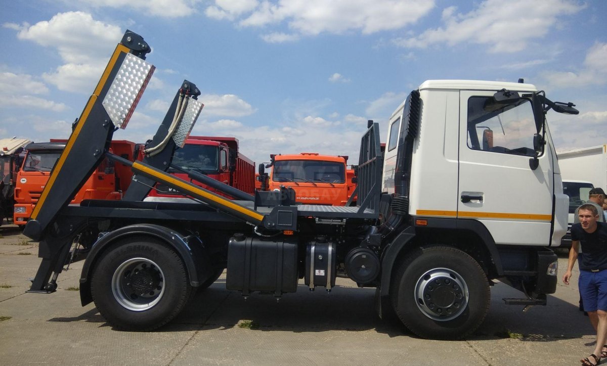 Бункеровоз WERNOX на шасси МАЗ 555025-551-000