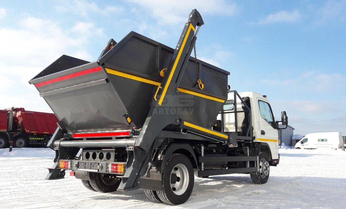 Мицубиси Фусо бункеровоз