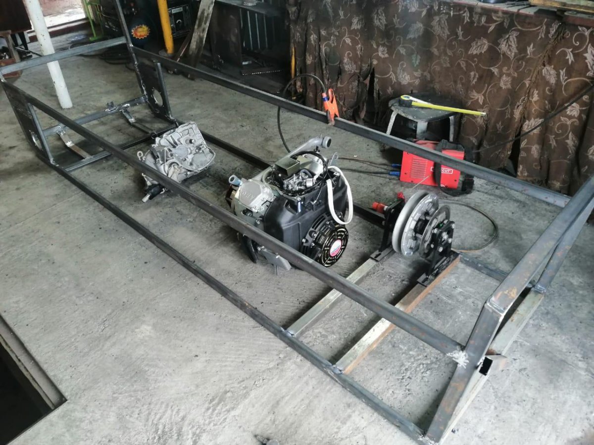 Вездеходы с треугольными гусеницами