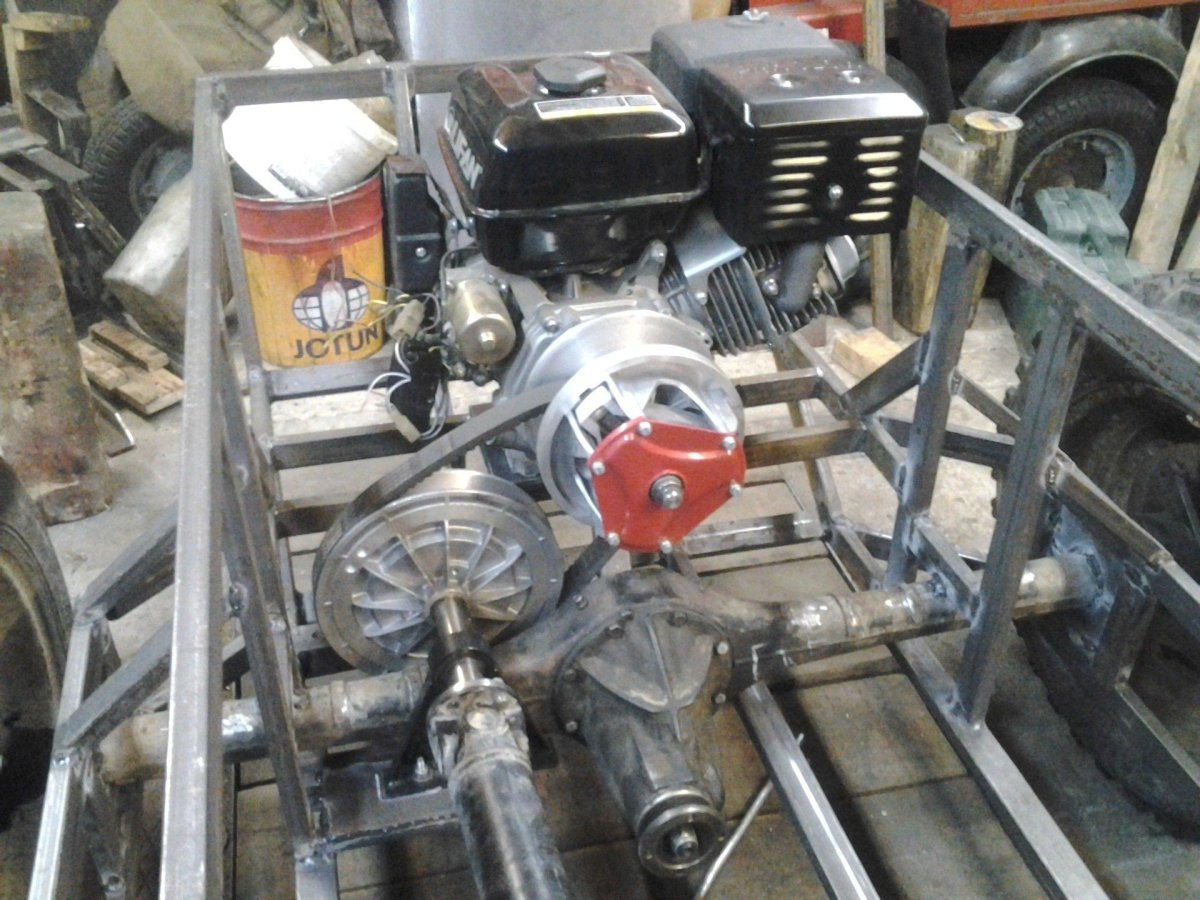 Гусеничный вездеход с двигателем Лифан