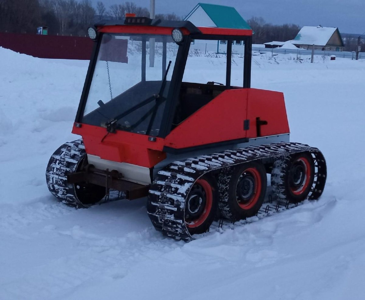 Вездеход снегоуборщик